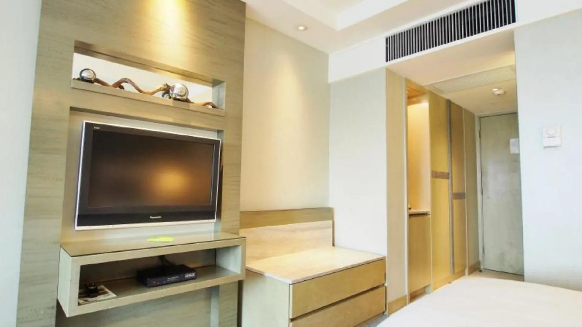 *****  Royal Park Hotel Hong Kong China