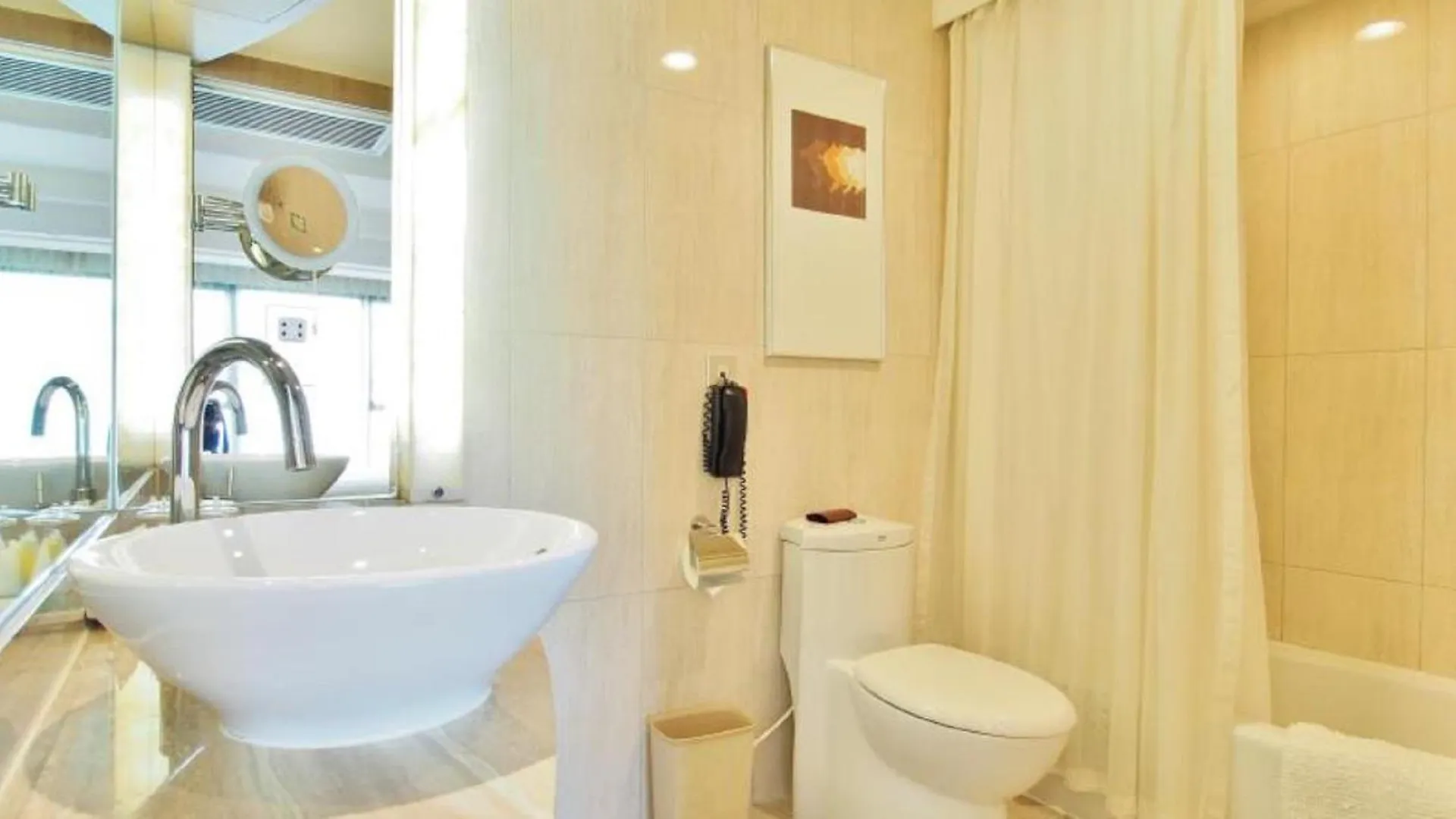Royal Park Hotel Hong Kong 5*,